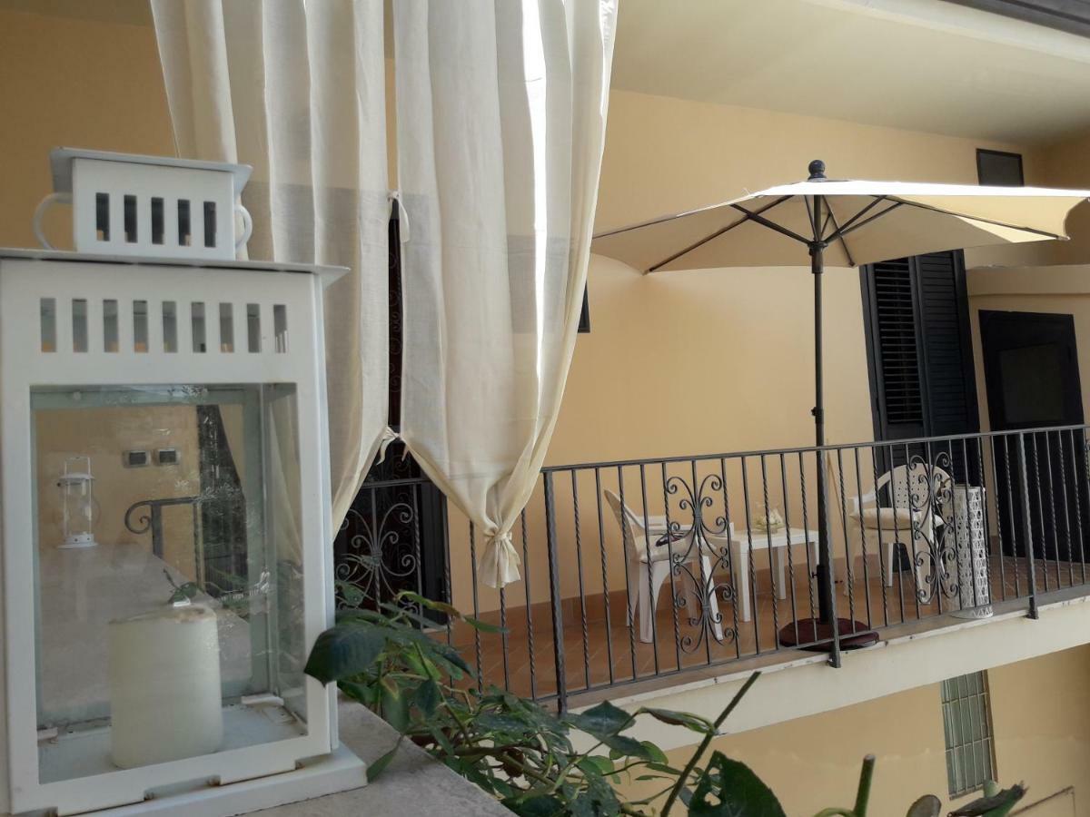 Residenza D'Epoca B&B Celeste カゼルタ エクステリア 写真